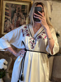 Robe Kabyle Élégance Ivoire – Tradition & Modernité Réunies
